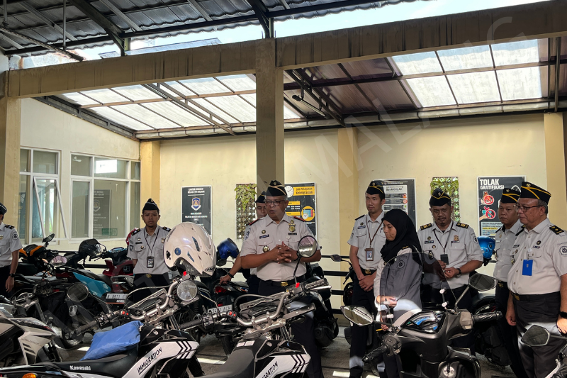 Kantor Imigrasi Malang Laksanakan Apel Kendaraan Dinas untuk Pastikan Kesiapan Sarana Operasional 2