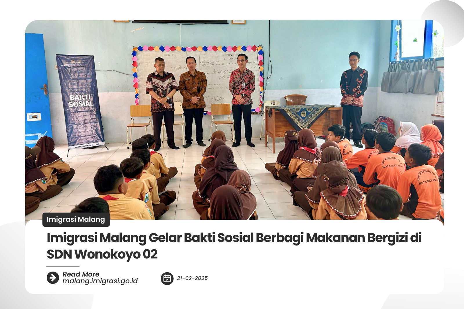 Imigrasi Malang Gelar Bakti Sosial Berbagi Makanan Bergizi di SDN Wonokoyo 02