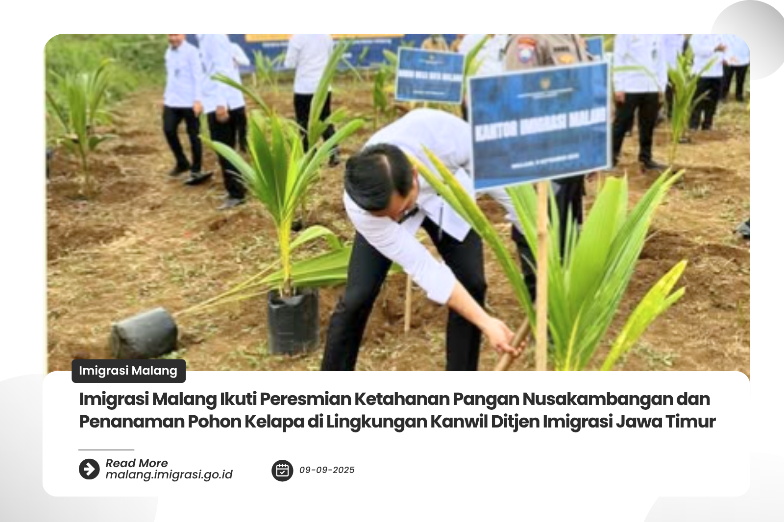 Imigrasi Malang Ikuti Peresmian Ketahanan Pangan Nusakambangan dan Penanaman Pohon Kelapa di Lingkungan Kanwil Ditjen Imigrasi Jawa Timur